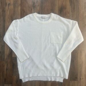 Zenana Outfitters White Crewneck Sweater